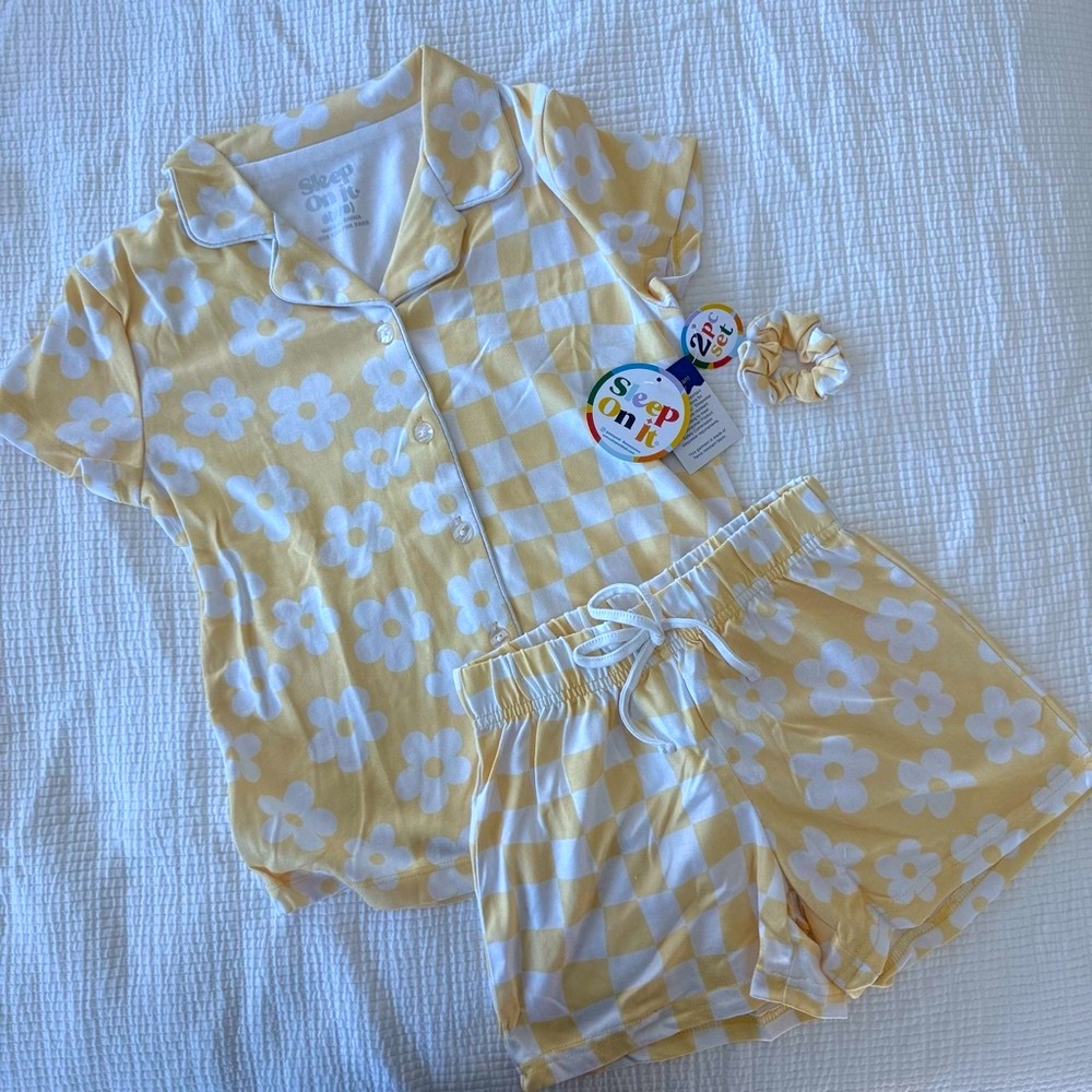 Yellow Floral Kids Pajamas | Sz Small